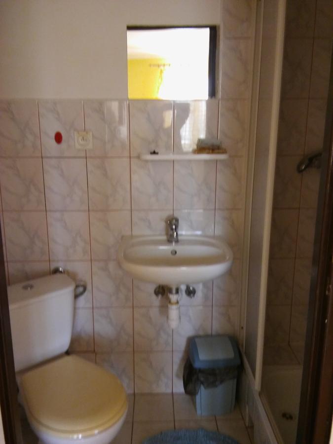 Motel Ararat โควอบเซก ภายนอก รูปภาพ